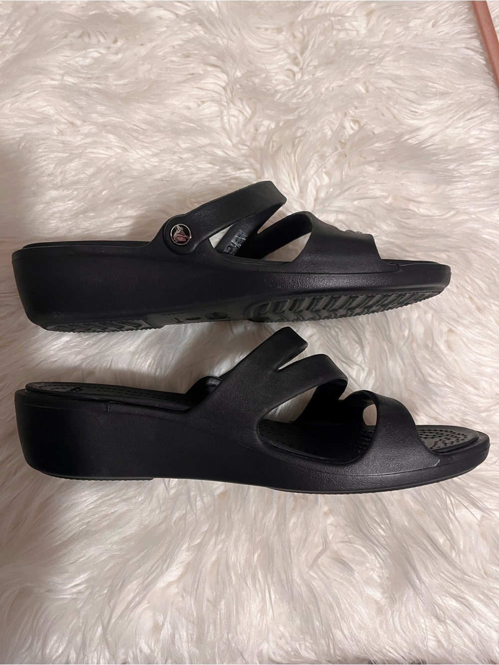 CROCS Women's Black Triple-Strap Slip-On Sandals - Picture 5 of 5